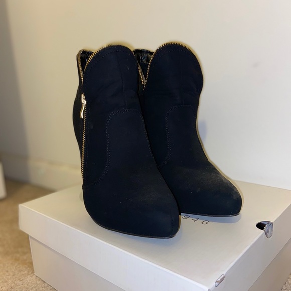 Black Heeled Booties or Boots - Picture 2 of 4